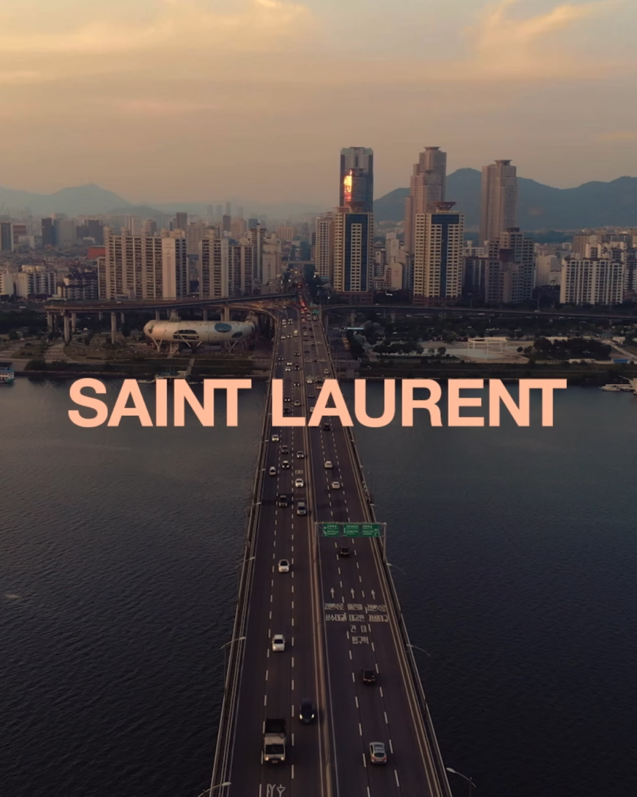 City flythrough campaign film global capture